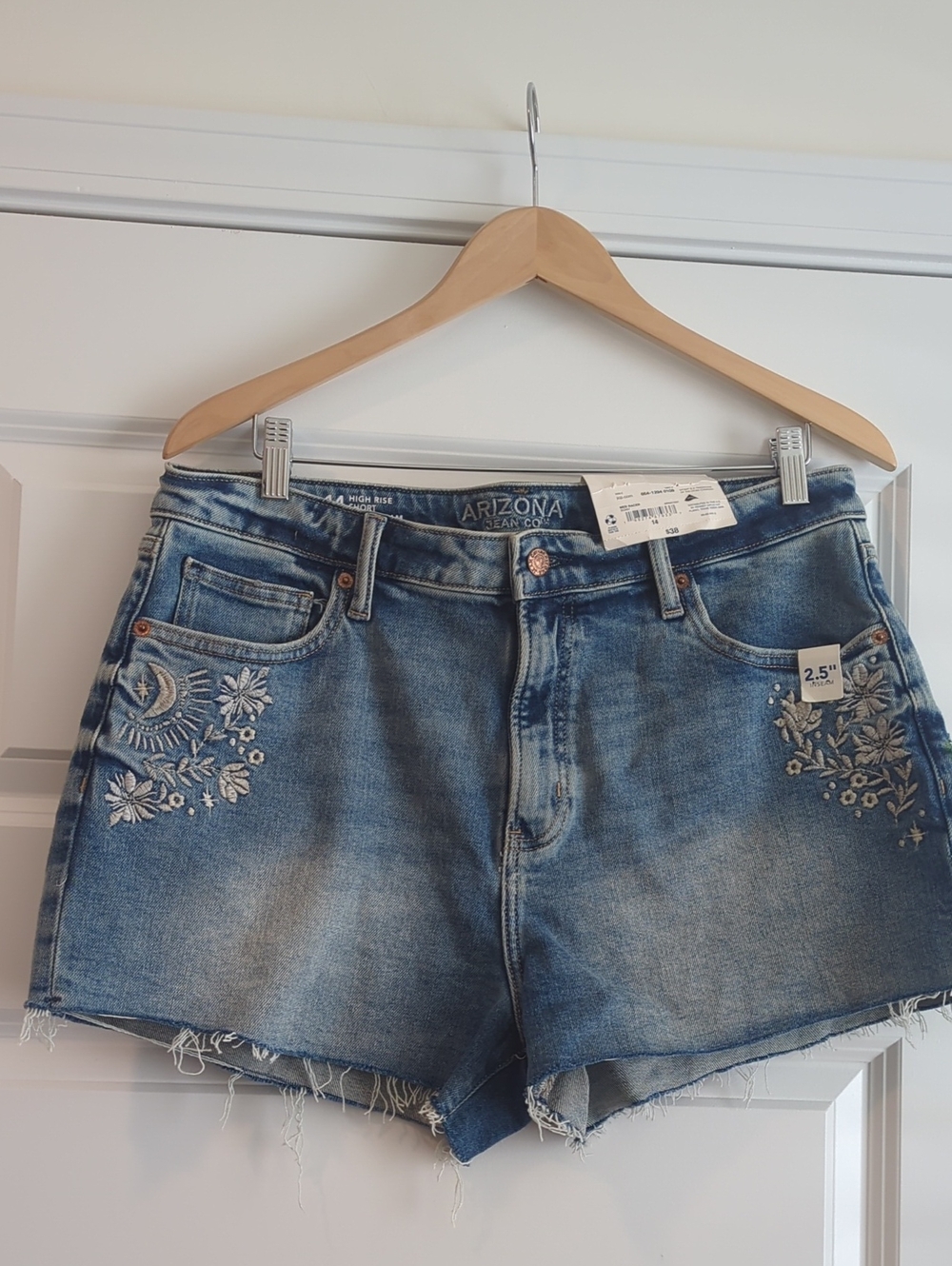 Arizona Jean Company Embroidered Denim Shorts - Light Blue W18 L14